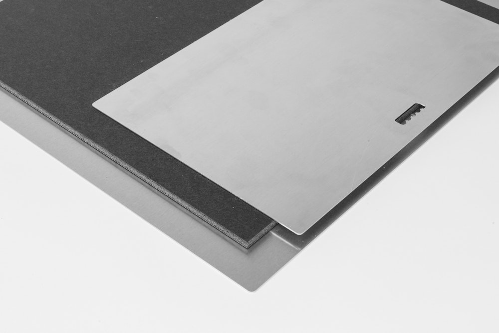 Metal Backing ³⁄₁₆" thin Float Mount